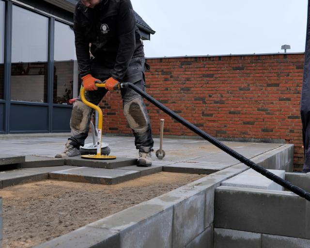 TILELIFTER 